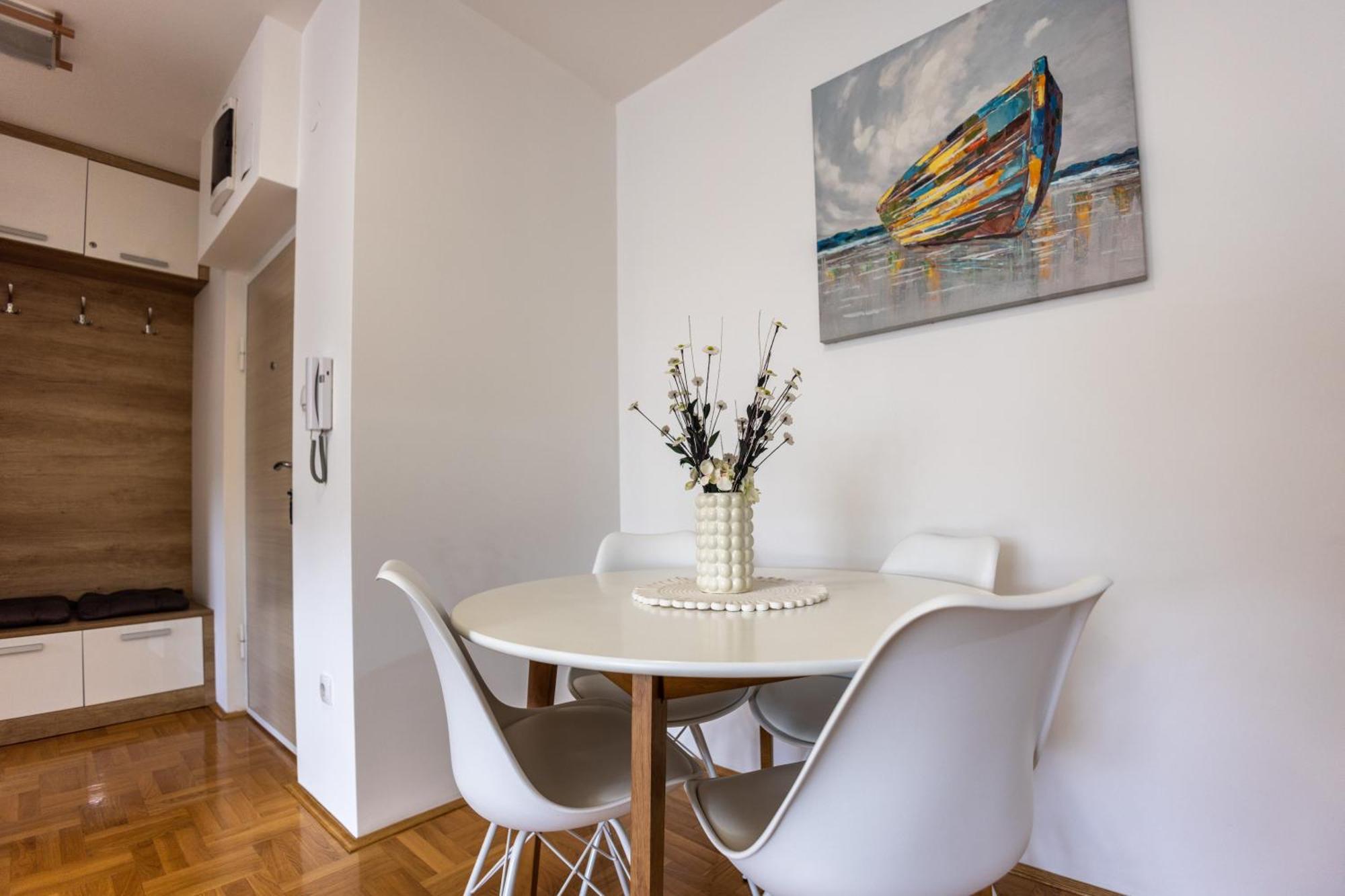 Apartmani Hemera Valjevo Eksteriør billede